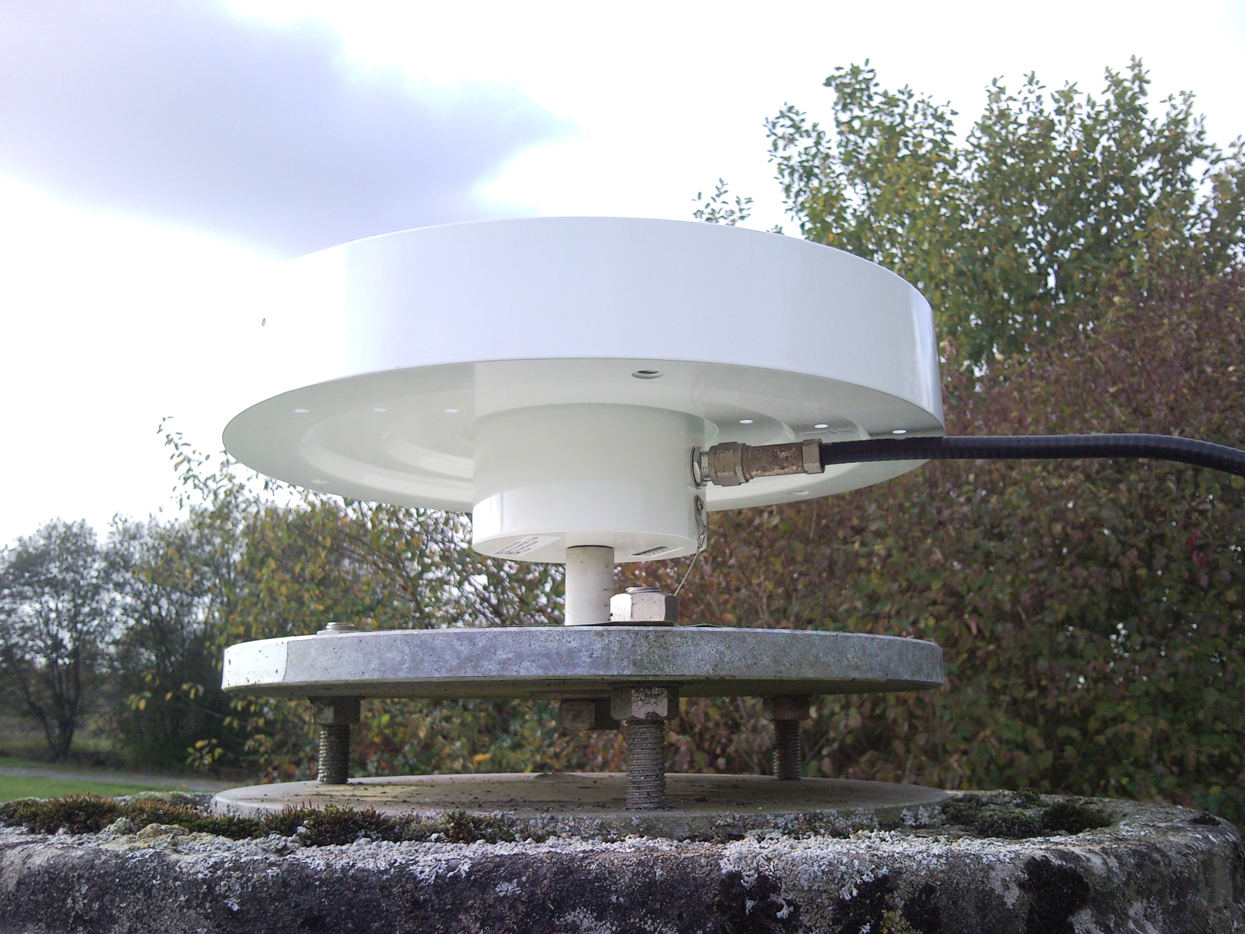 images/download/attachments/31224612/New_GNSS_Antenna_Close-up_1-version-1-modificationdate-1600265055190-api-v2.jpg
